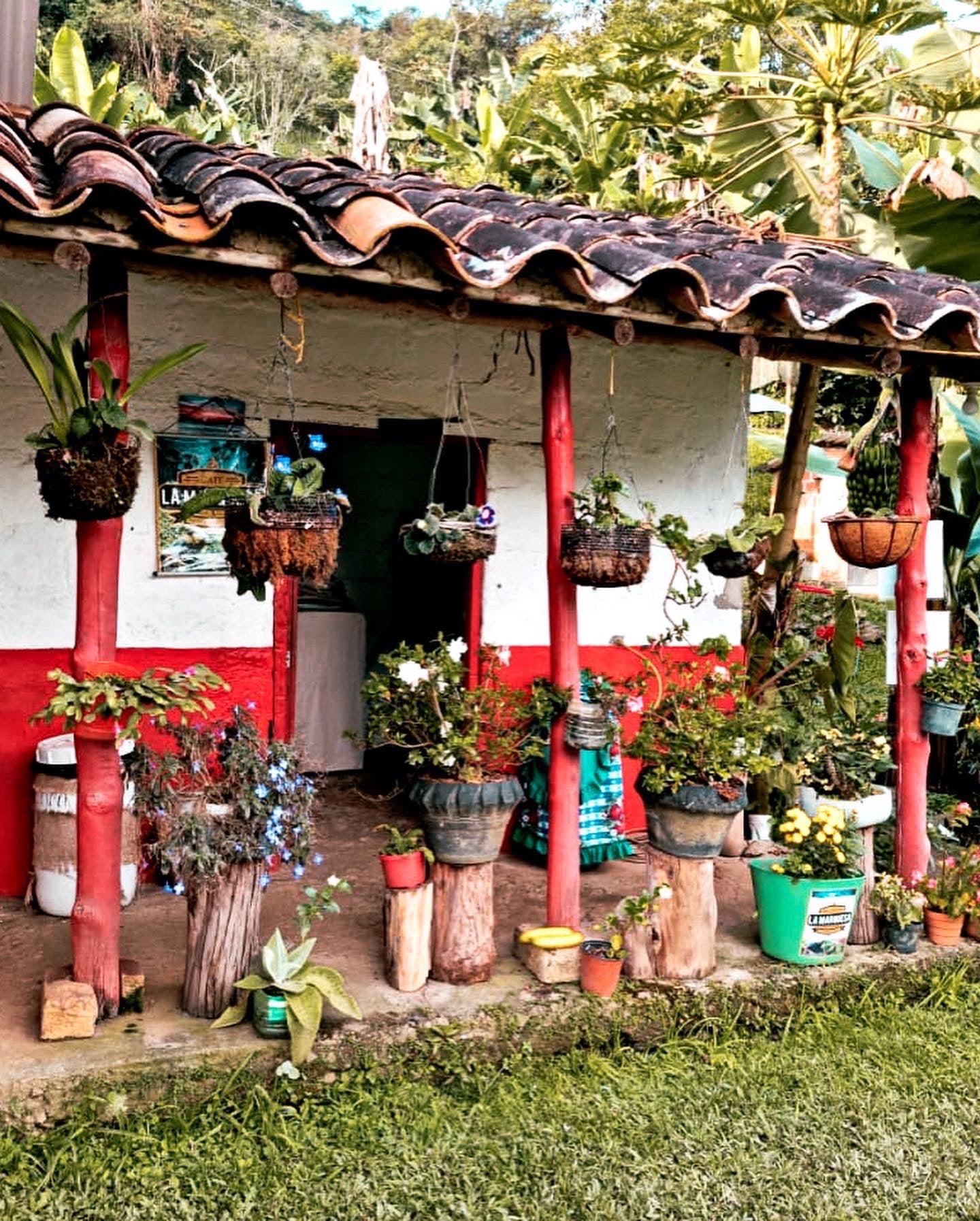 Colombia | La Marquesa | Castillo Natural