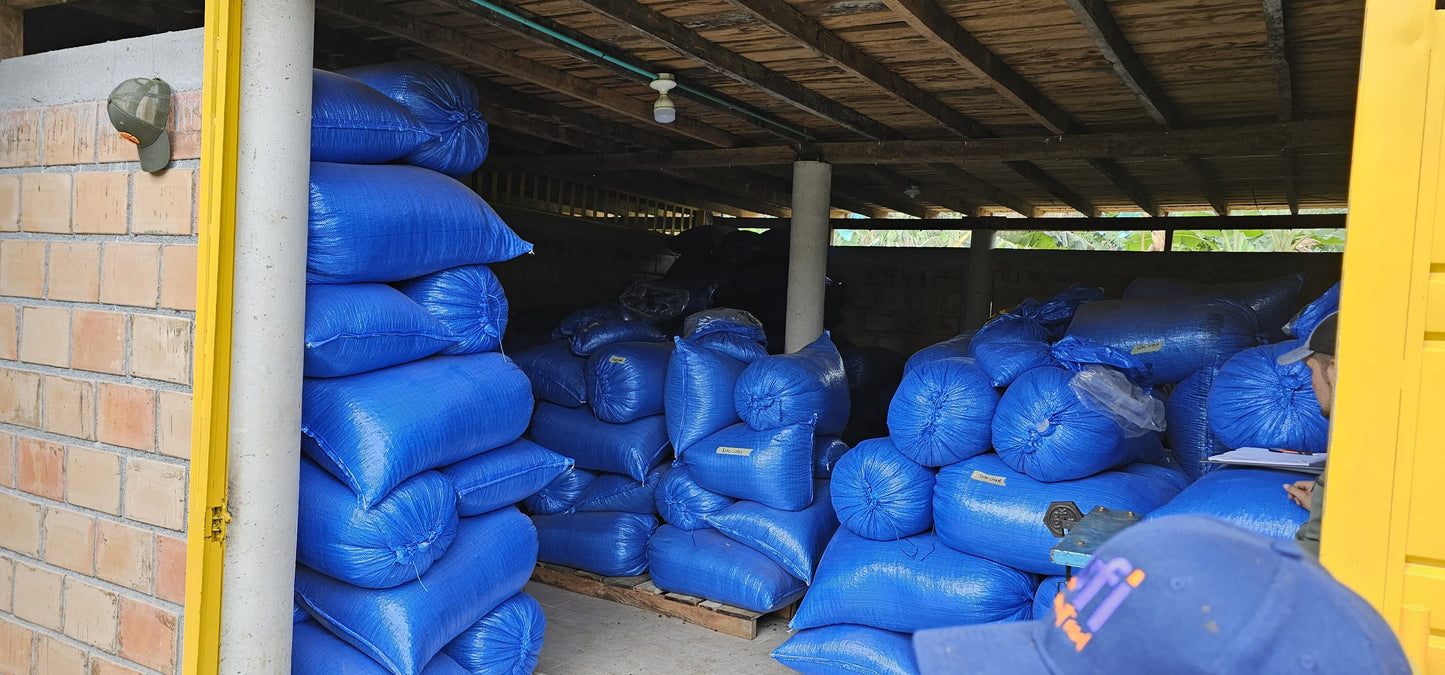 Colombia | Las Brisas | Ombligon Natural